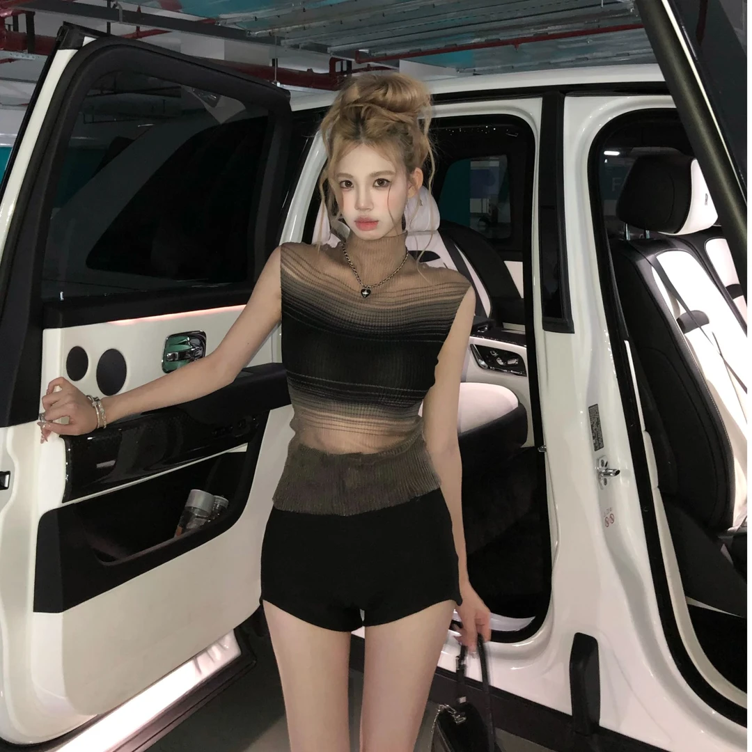 XIAOXIN【云梦沼泽】纯欲风高领透视网纱修身显瘦上衣LWJ25C3T2238