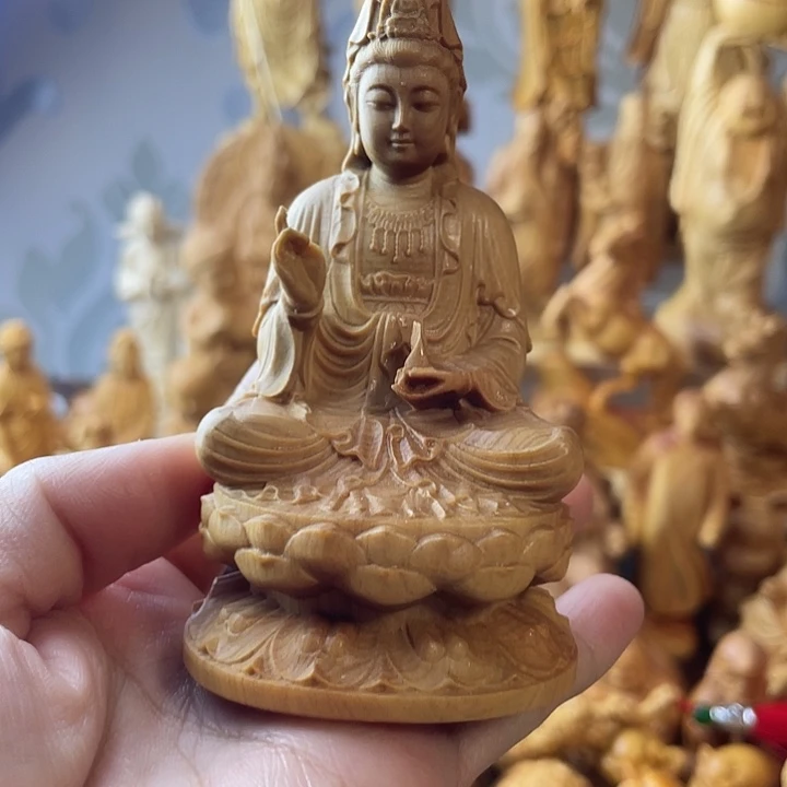 柏木（崖柏）崖柏坐莲观音高9公分