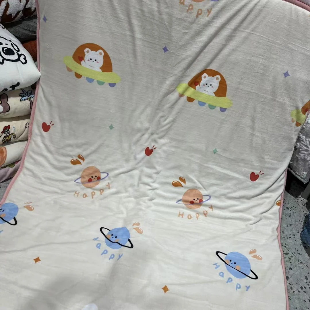 粉色宇宙熊单人1.5*2.0被子印花多功能奶绒单人双面加厚