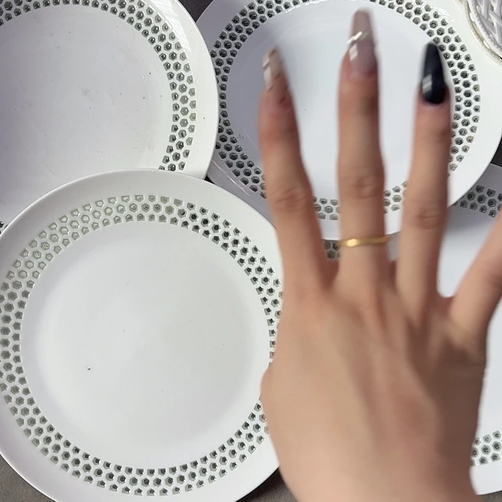 碟四个工厂库存微瑕产品