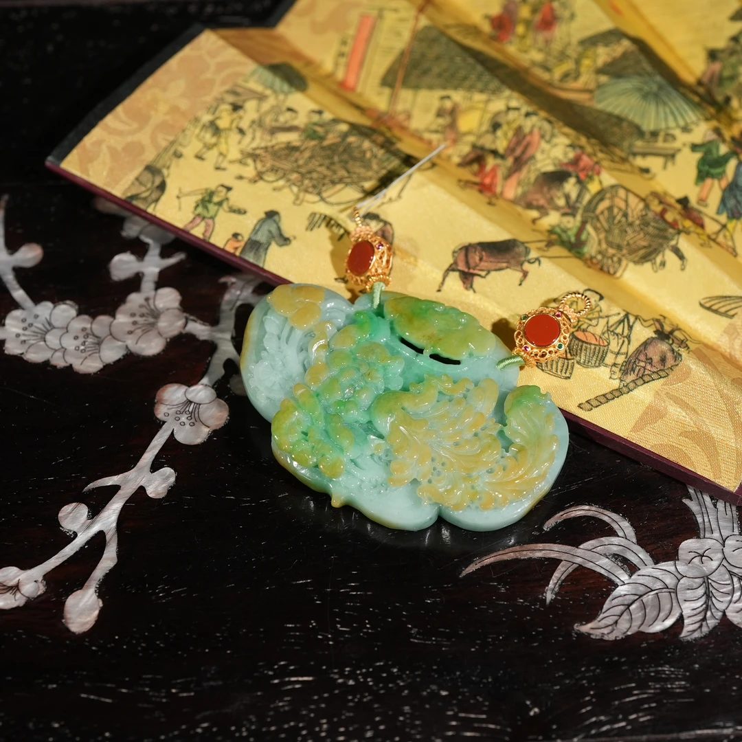 2.6香港王老板-翡翠镶嵌吊坠kb92