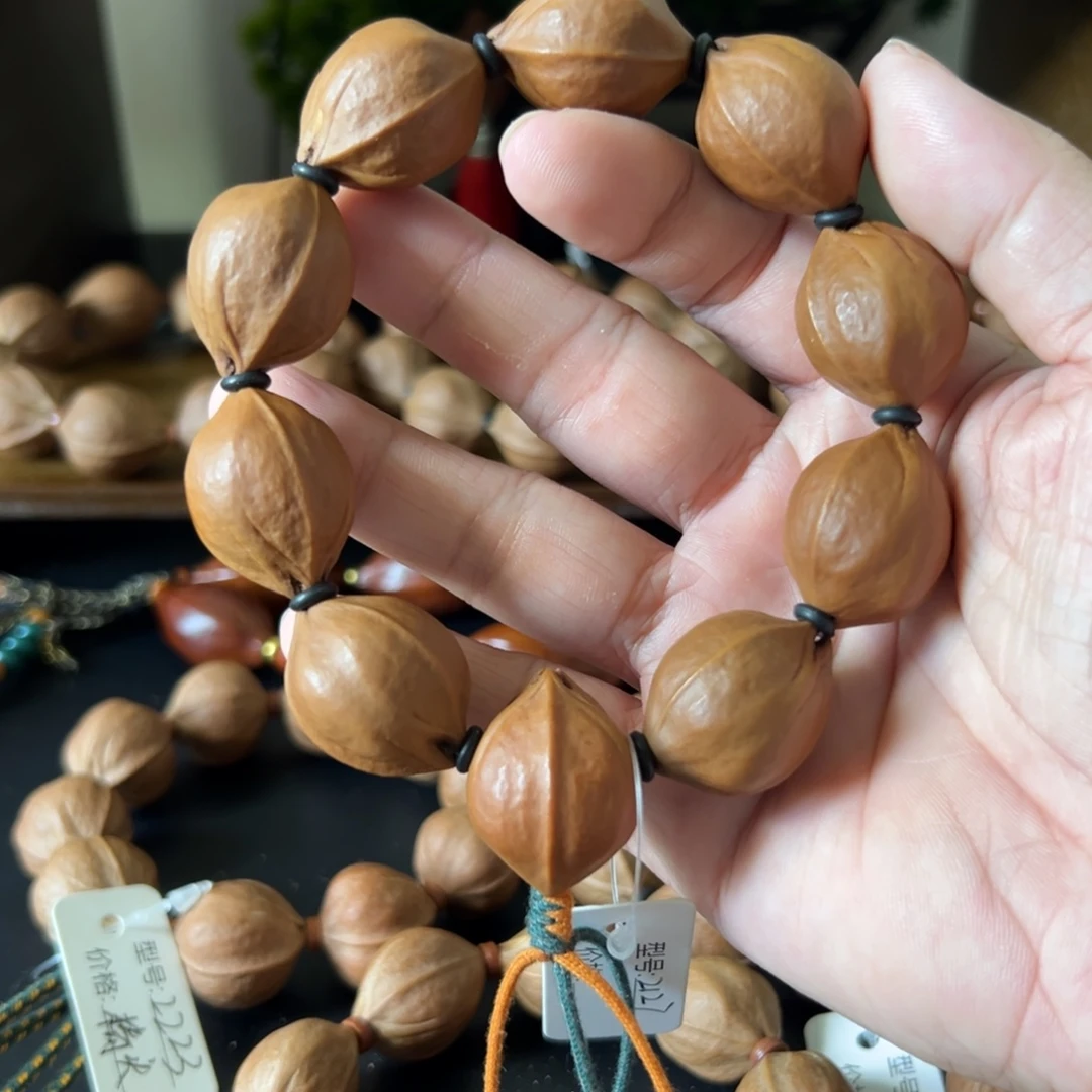 专****吊坠橄榄核梅林铁核老树核素串2127头货