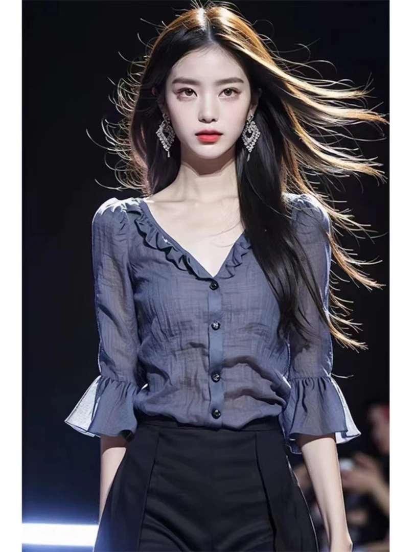 小香风轻熟法式小众超好看蓝色半袖衬衫高级感优雅知性上衣女夏季