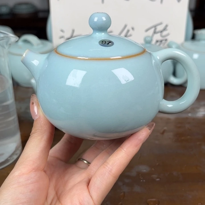 97号她啦咯啦咯啦咯啦咯哦，