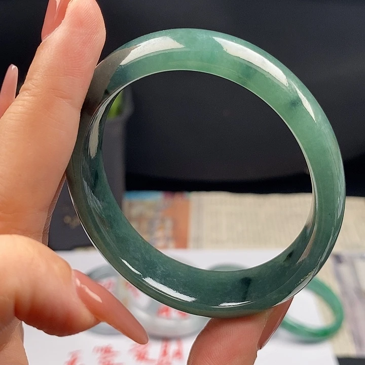 翡翠未镶嵌颈饰天然翡翠手镯58.8贵妃