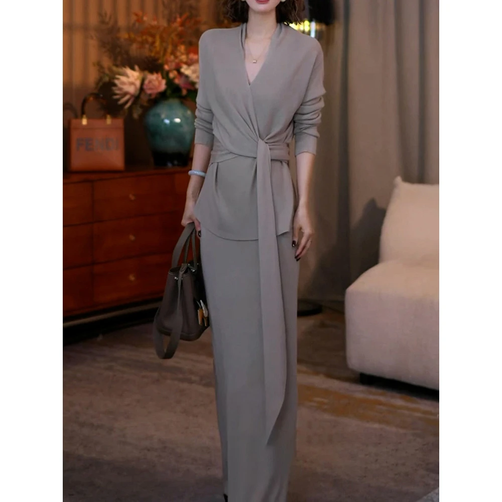 慵懒高级感裙套装2025秋季新款优雅气质绑带收腰针织上衣+半身裙