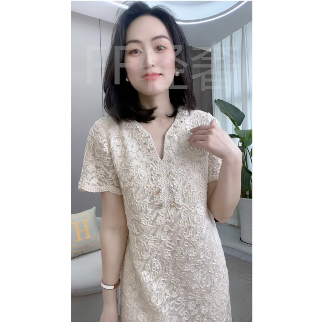 【叮叮南油店】LW25072新款女装夏季透气手工盘花工艺V领钉珠连衣裙