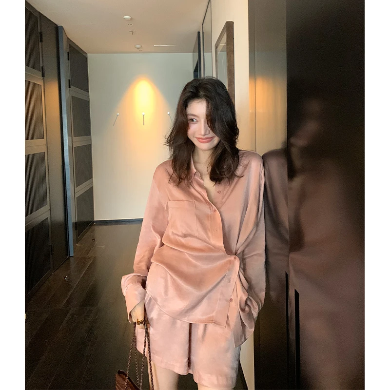 【ALONE SAVOR】龍喜儿 追风松弛感减龄粉色休闲衬衫短裤套装Z401