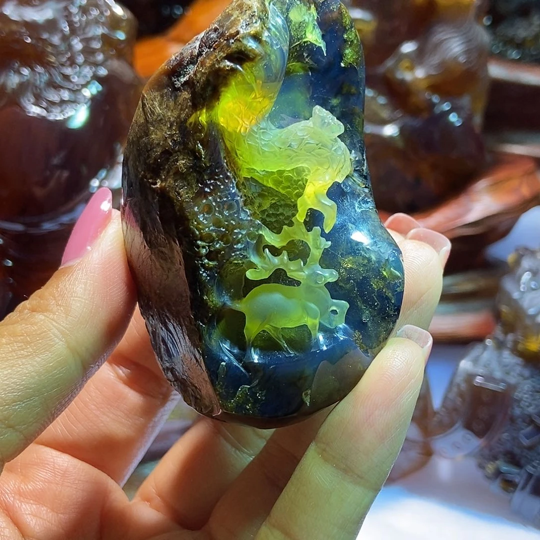 琥珀颈饰未镶嵌梅花鹿