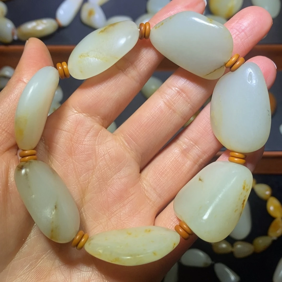 和田玉未镶嵌手链