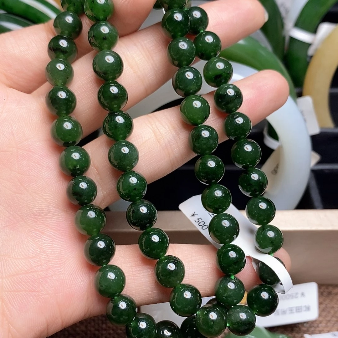 和田玉（碧玉）颈饰未镶嵌