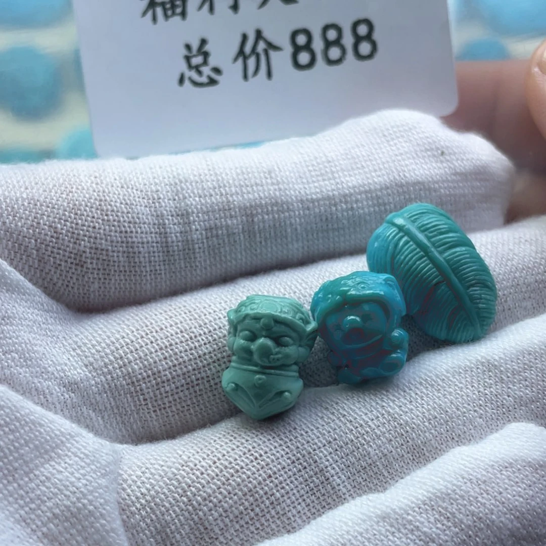 绿松石未镶嵌天然原矿绿松石雕刻件