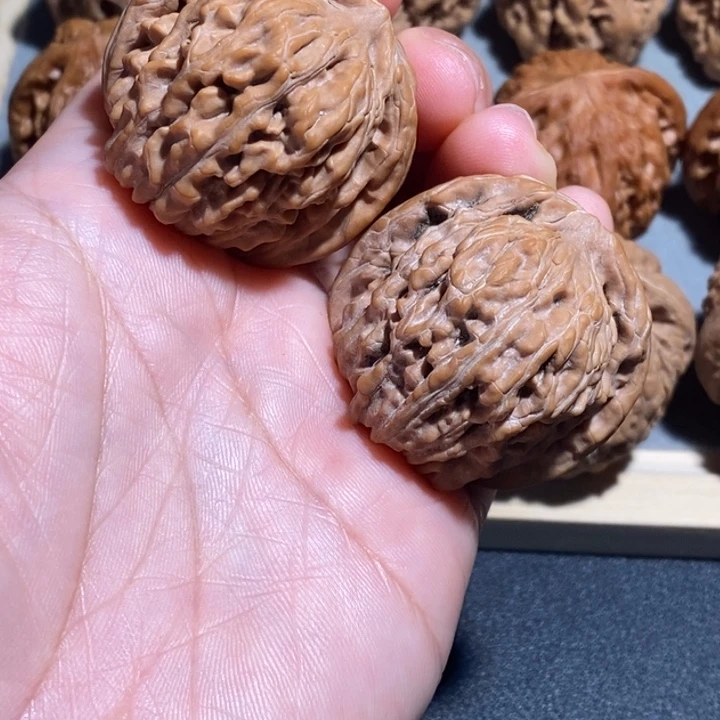 奇***果文玩核桃吊坠四座楼
