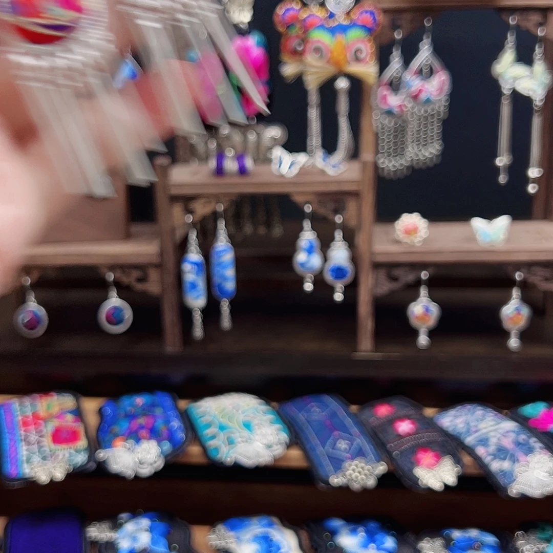 米****织绣手工刺绣工艺品