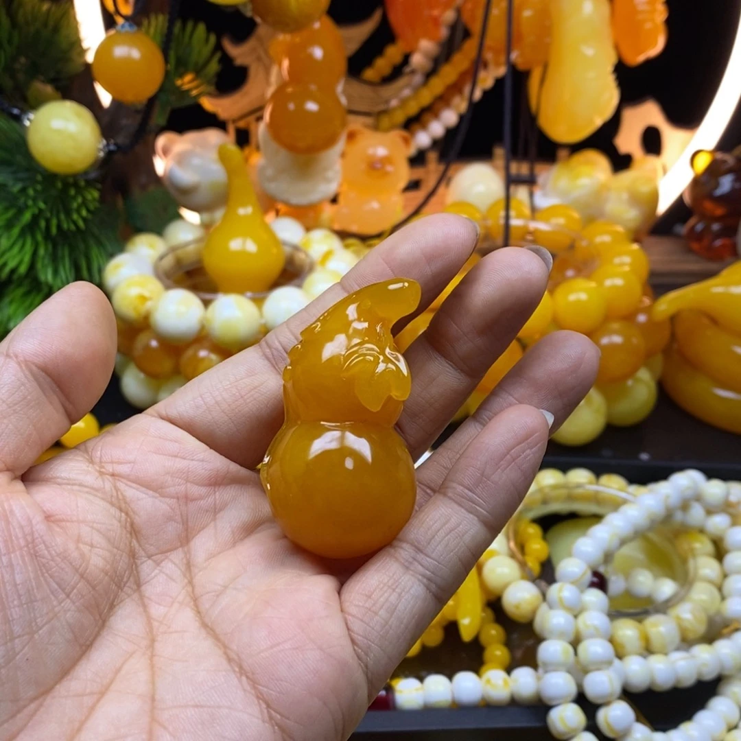 老***。无非金属全品无暇老蜡飘花小葫芦