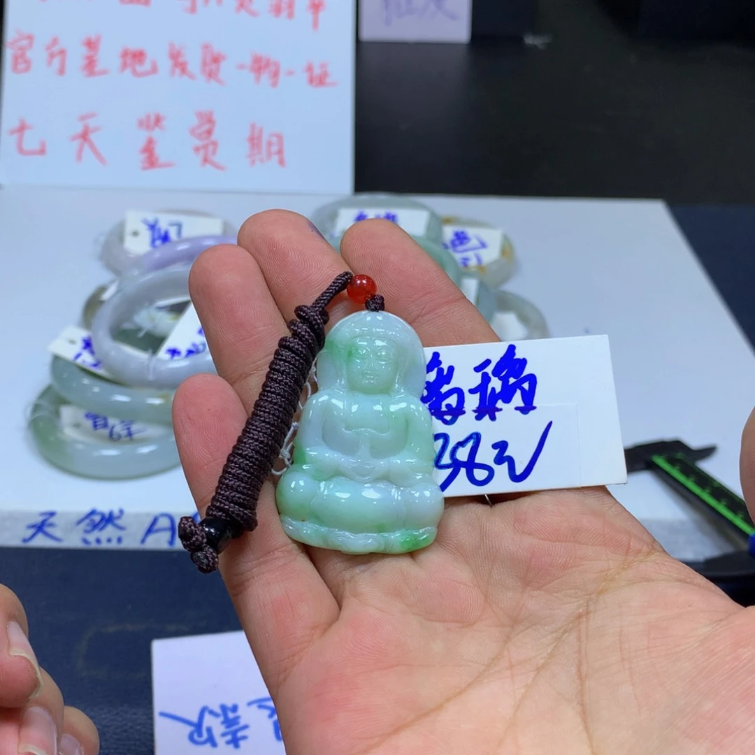 翡翠手镯未镶嵌?***璃111223332