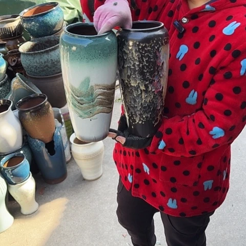 11口31高瑕疵盆子。