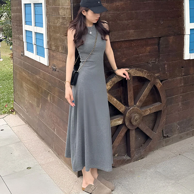 韩系显瘦无袖背心连衣裙女2025新款夏季包臀圆领高级感t恤长裙女