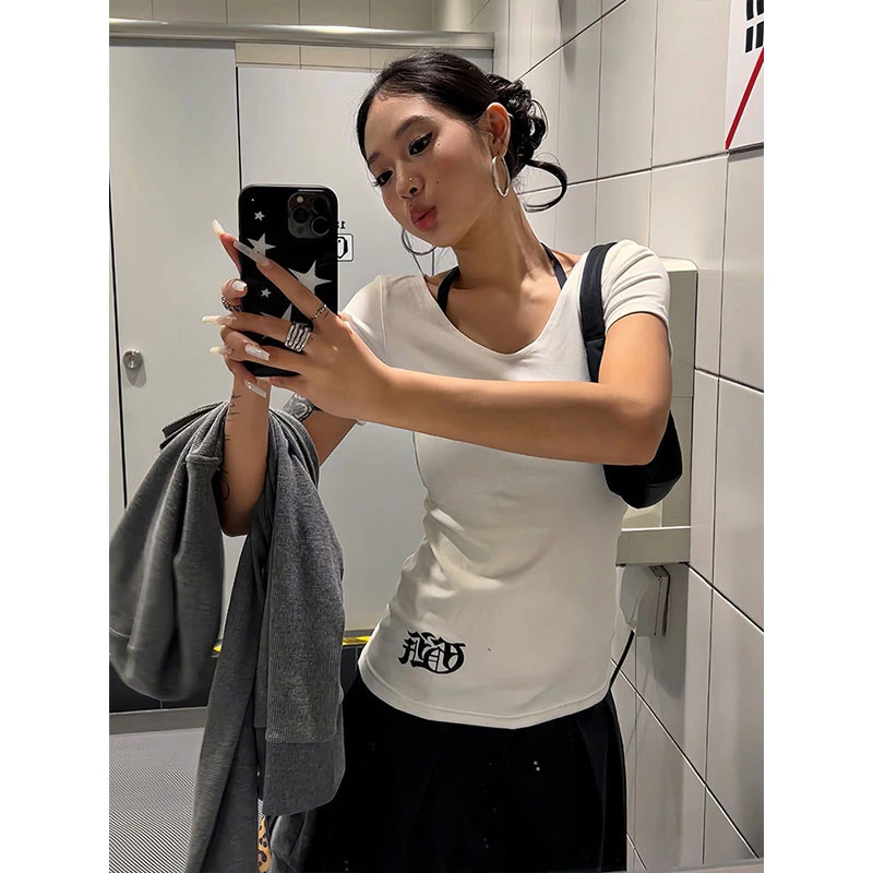 美式十字架印花短袖t恤女夏季新款小众修身辣妹纯欲风v领正肩上衣