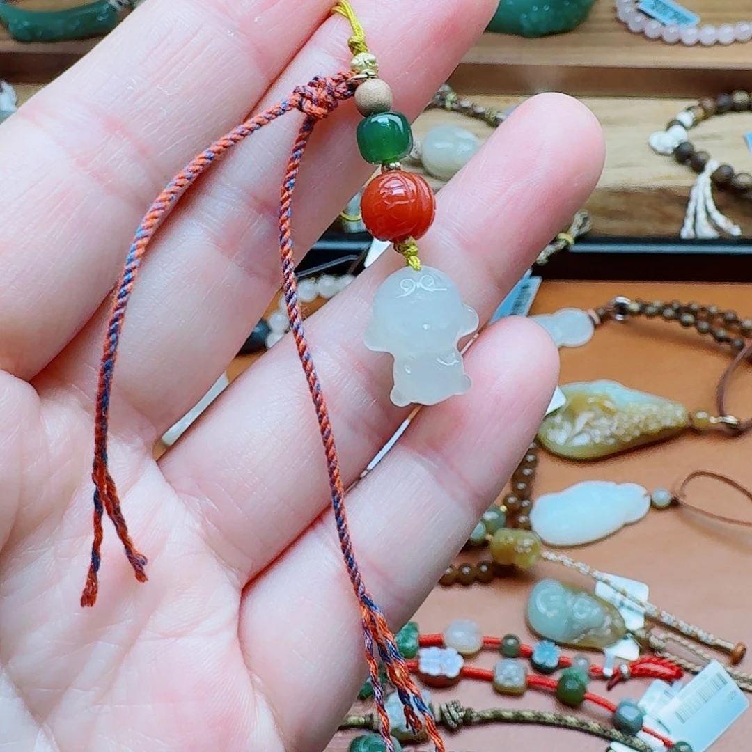 飞***飞和田玉未镶嵌手链