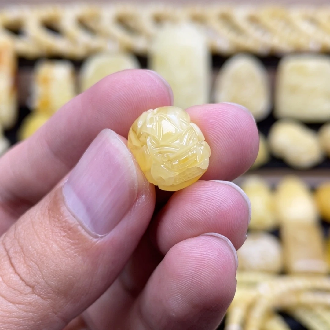 裸石琥珀未镶嵌琥珀蜜蜡