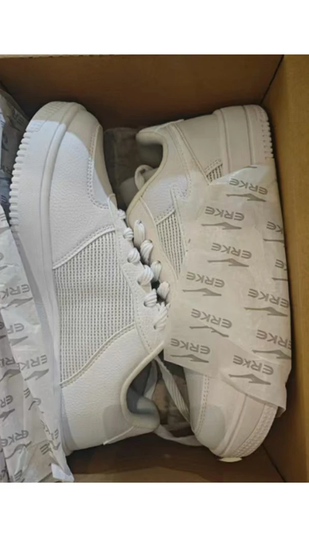 女滑板鞋, 尔克白001