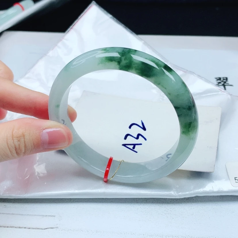 【闪购商品】翡翠手镯未镶嵌缅甸天然a货手镯57+