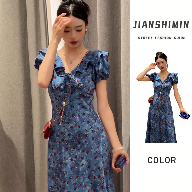 今年流行爆款蓝色碎花连衣裙女夏2025新款纯欲慵懒风女装掐腰长裙