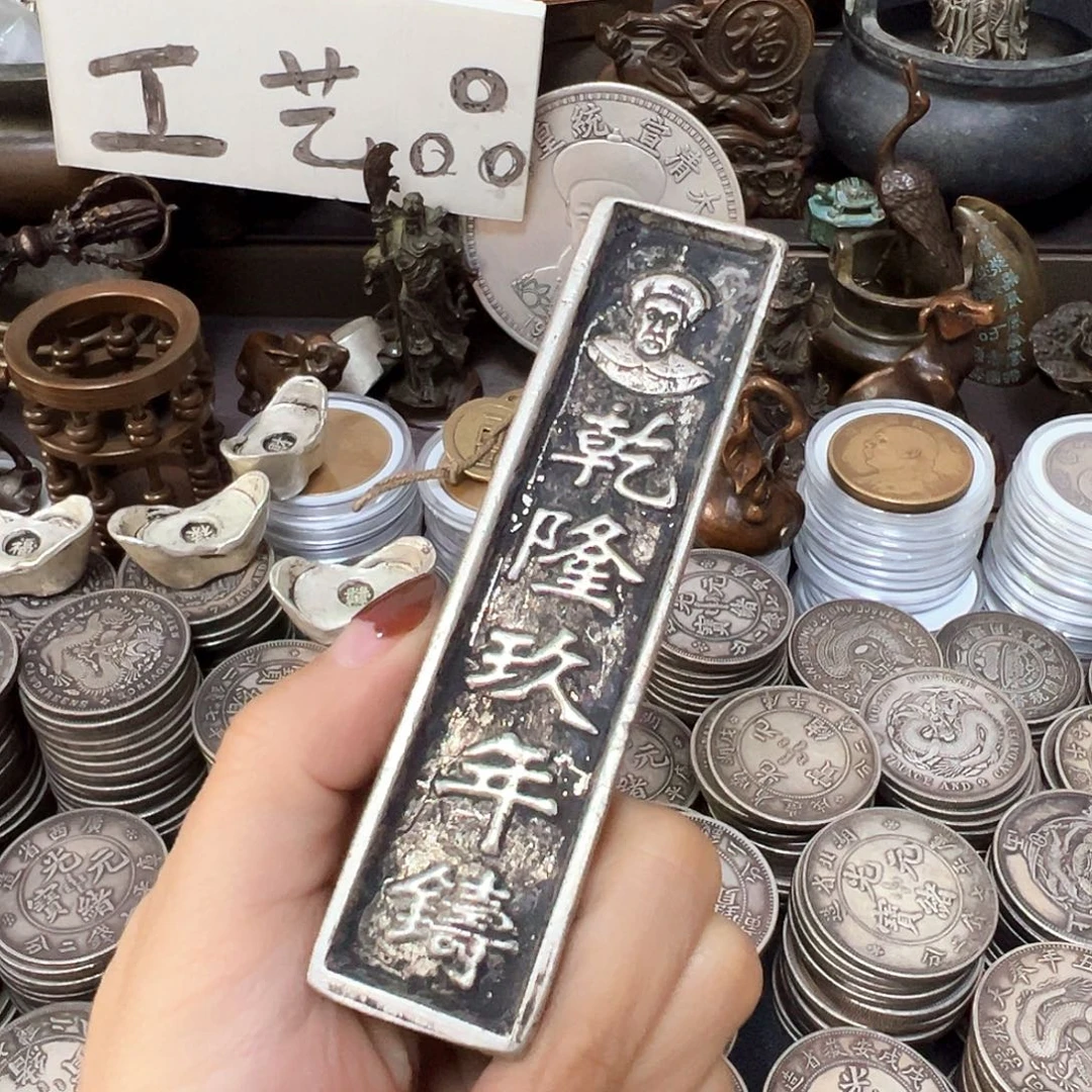 金属复古风格摆件