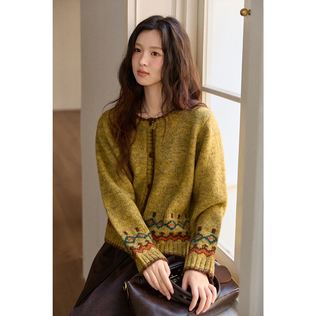 【小云总专属】谜秀民族风几何提花开衫彩点宽松复古毛衣MXE86Z2731