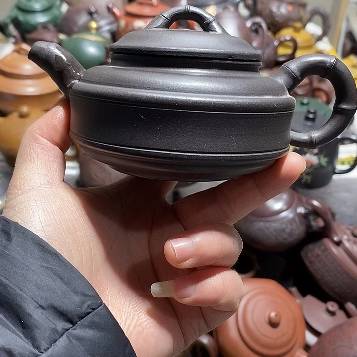 紫砂茶壶微瑕微笑
