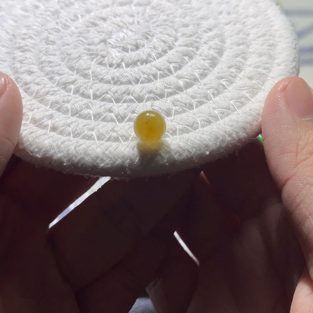 散珠翡翠裸石8.5mm