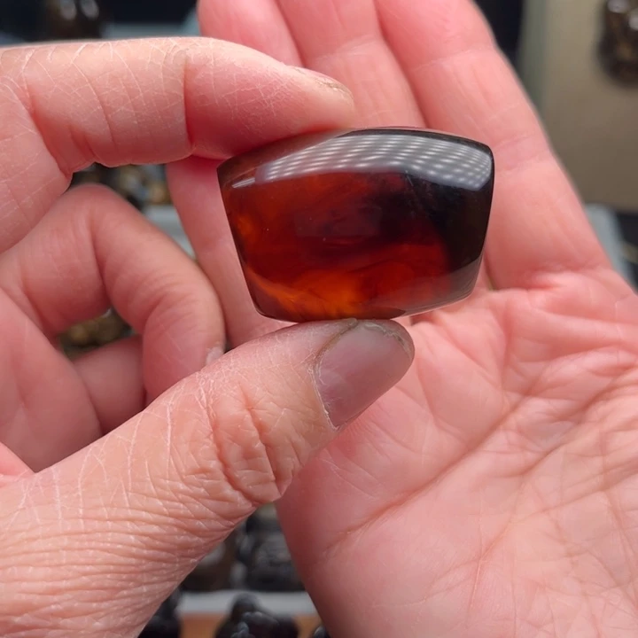 琥珀未镶嵌颈饰马蹄珠全场特价20克价