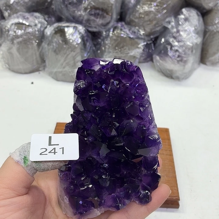 水晶摆件未镶嵌天然紫水晶