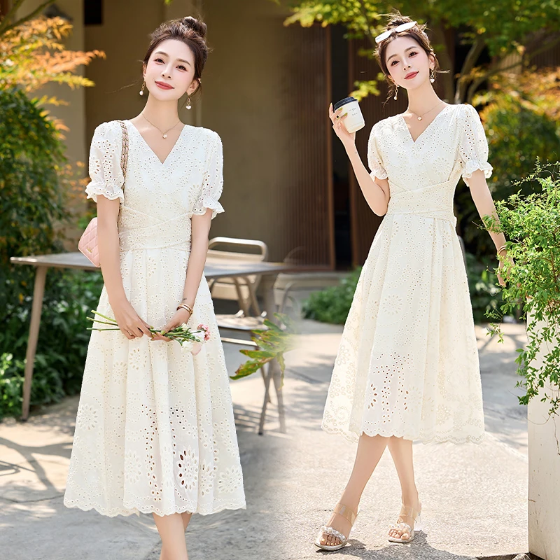 法式小香风镂空蕾丝连衣裙女2025夏季新款收腰显瘦简约中长款裙子