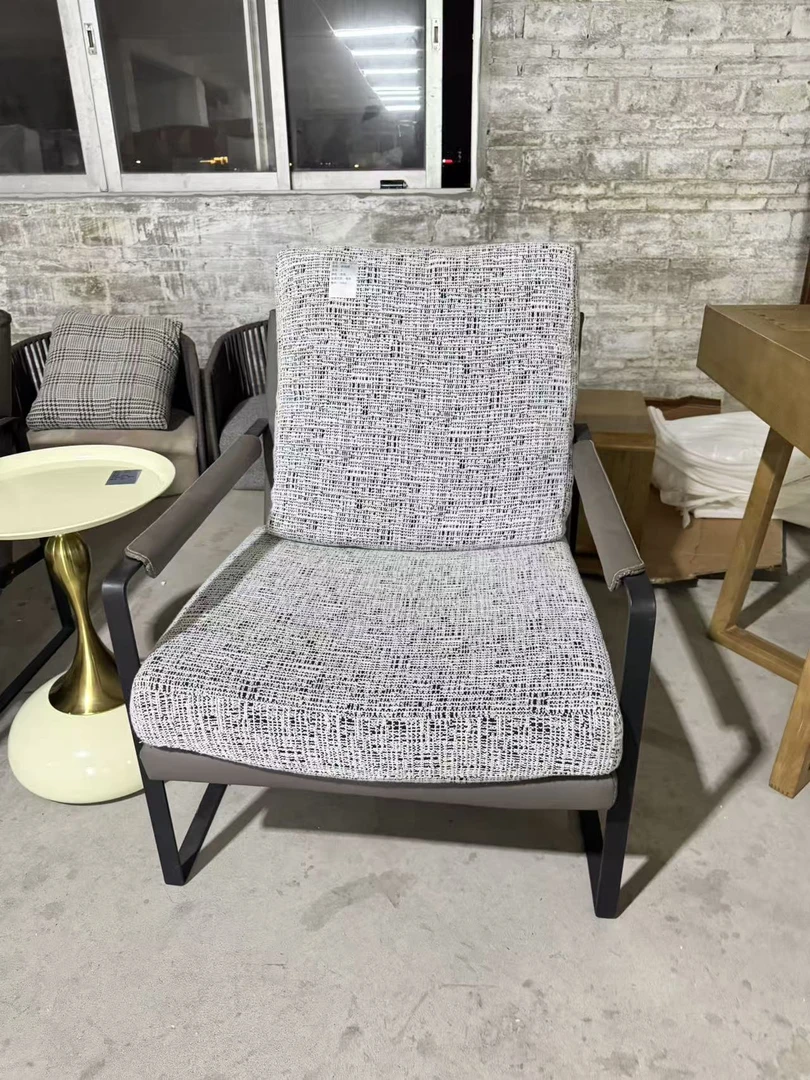 PYBL-YZ110休闲椅，99新，不包售后