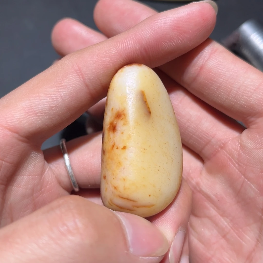 和田玉未镶嵌珠宝奇石