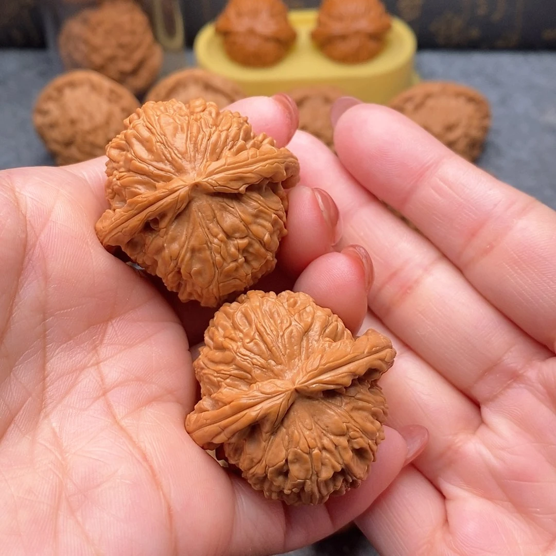 文玩核桃把件精品特价白狮子42