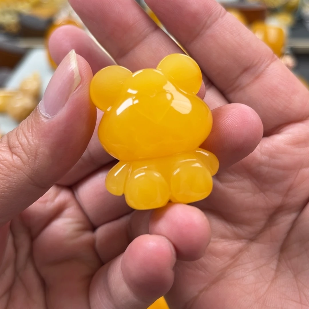 蜜蜡未镶嵌珠宝奇石