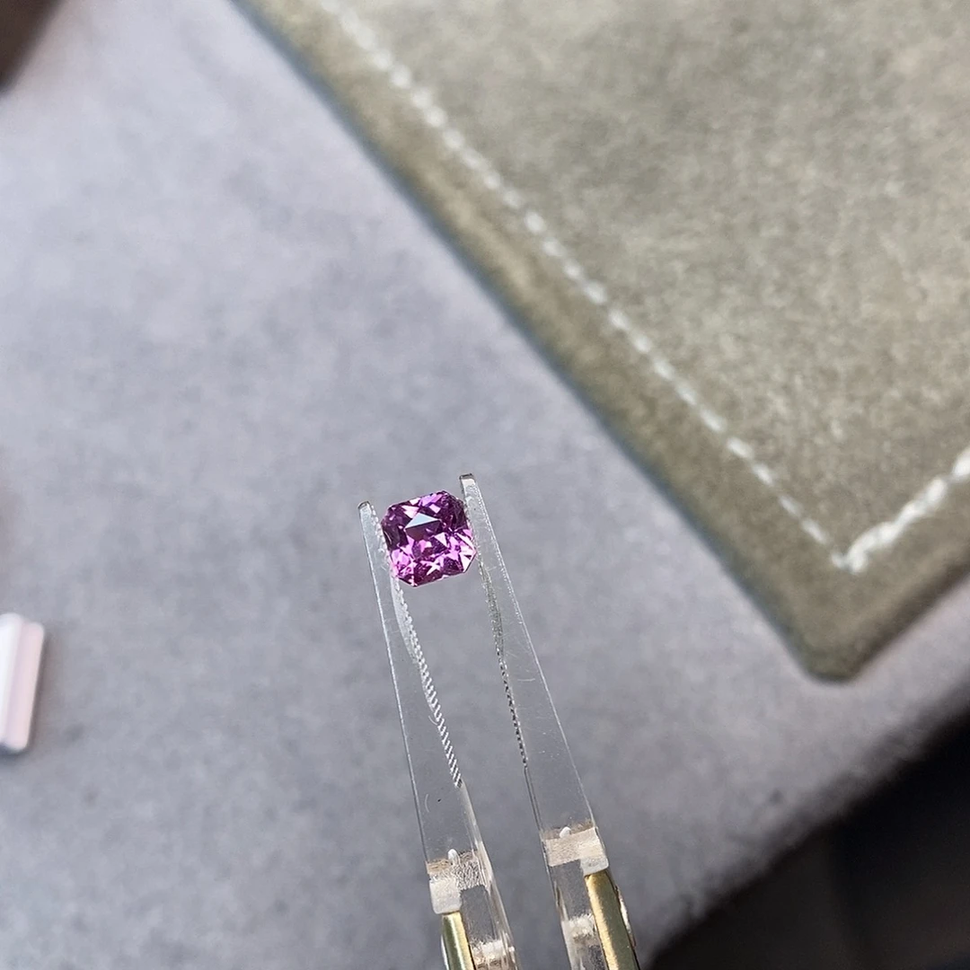 彩色蓝宝石裸石1.1ct 无烧薰衣草
