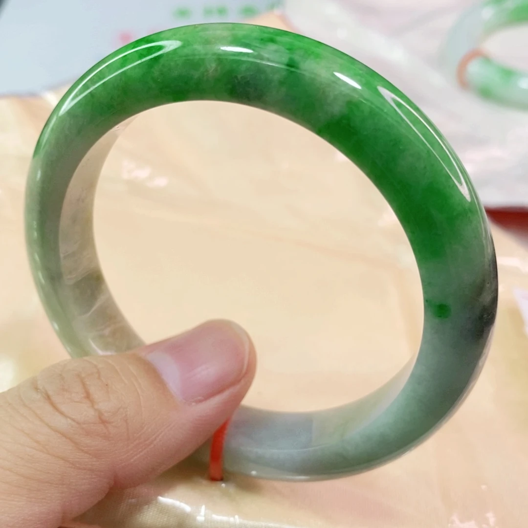 翡翠手镯未镶嵌5455圈口晒金放漏