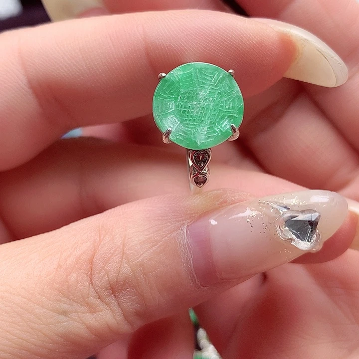 翡翠银S925镶嵌颈饰翡翠