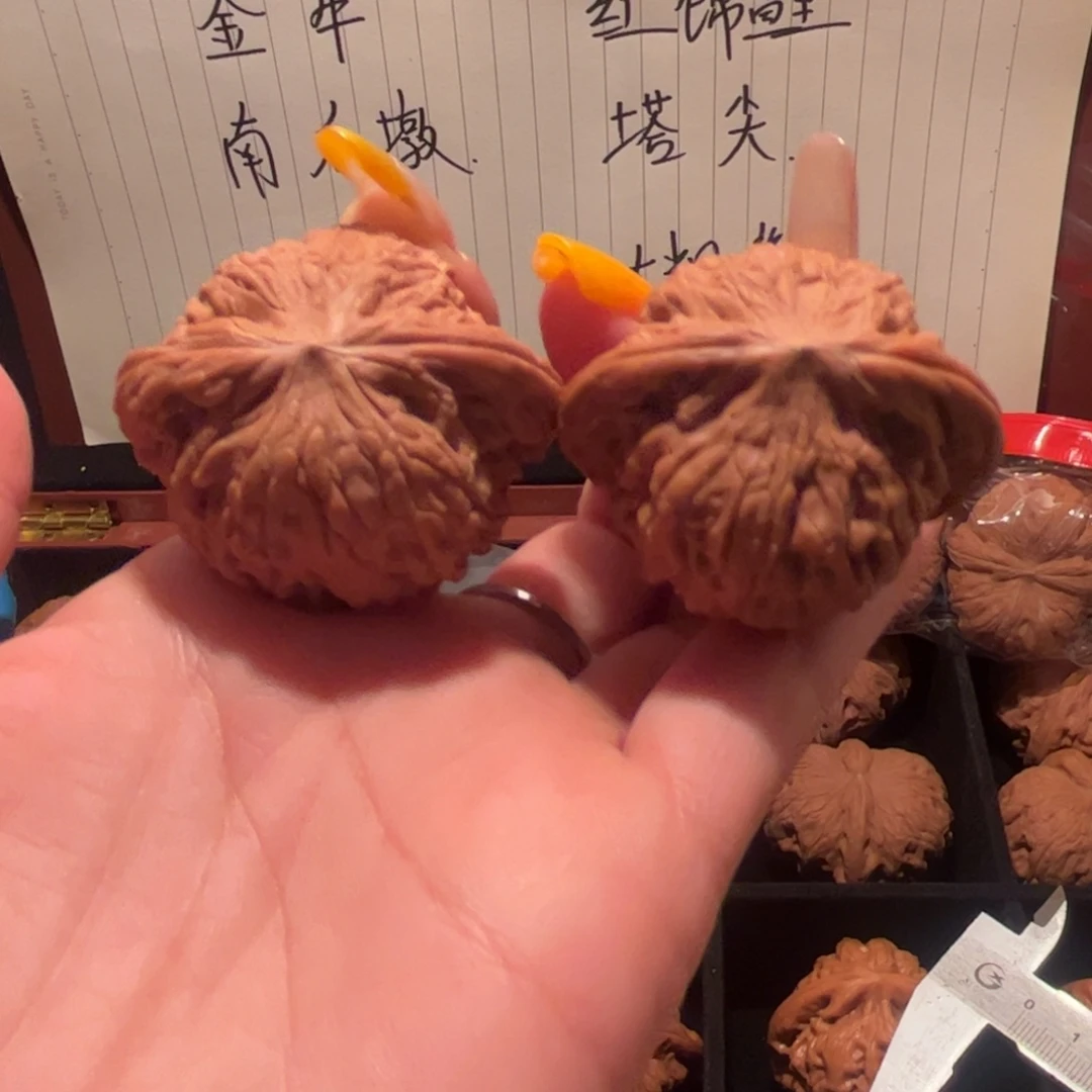 满***意把件桃核磨盘狮子头