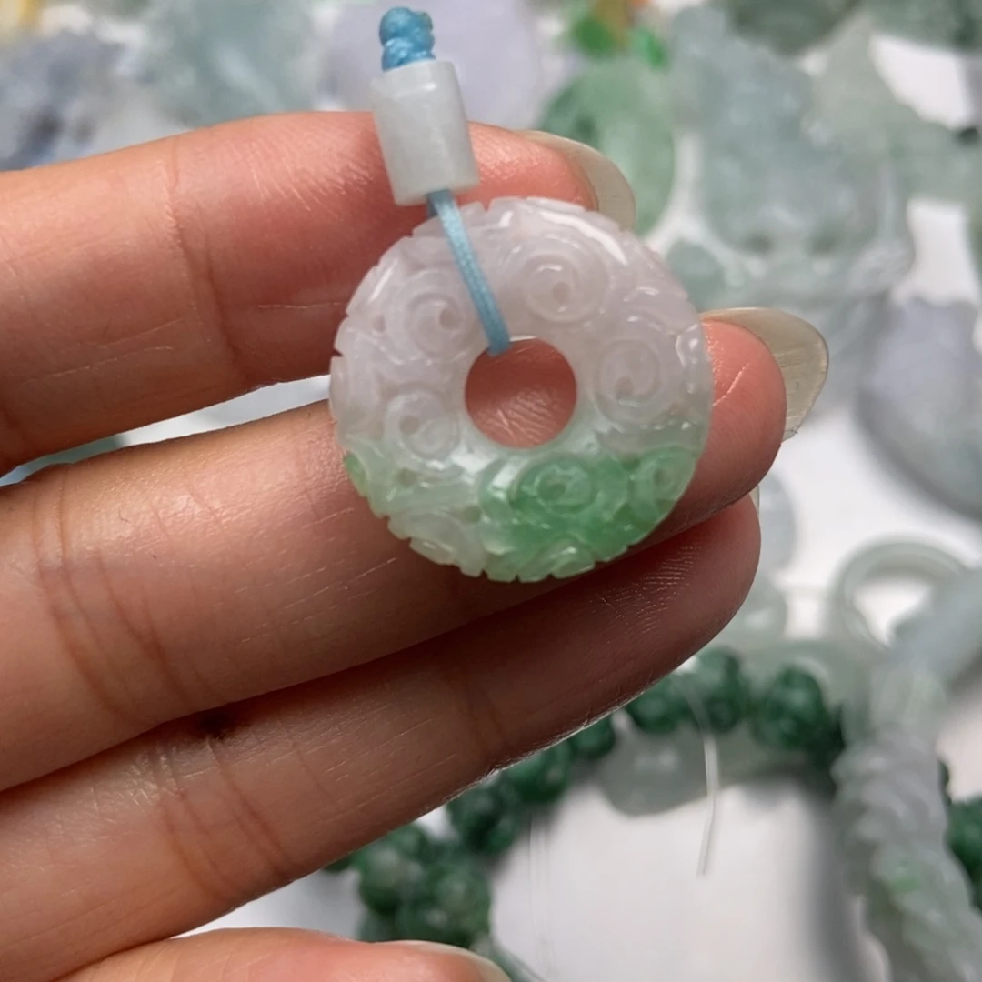 定制翡翠未镶嵌翡翠
