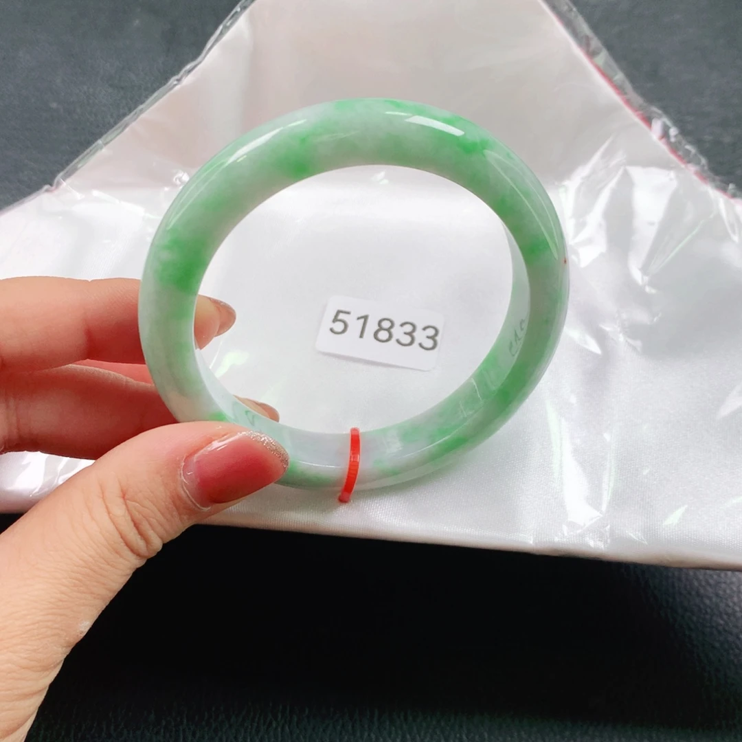 翡翠未镶嵌手镯03