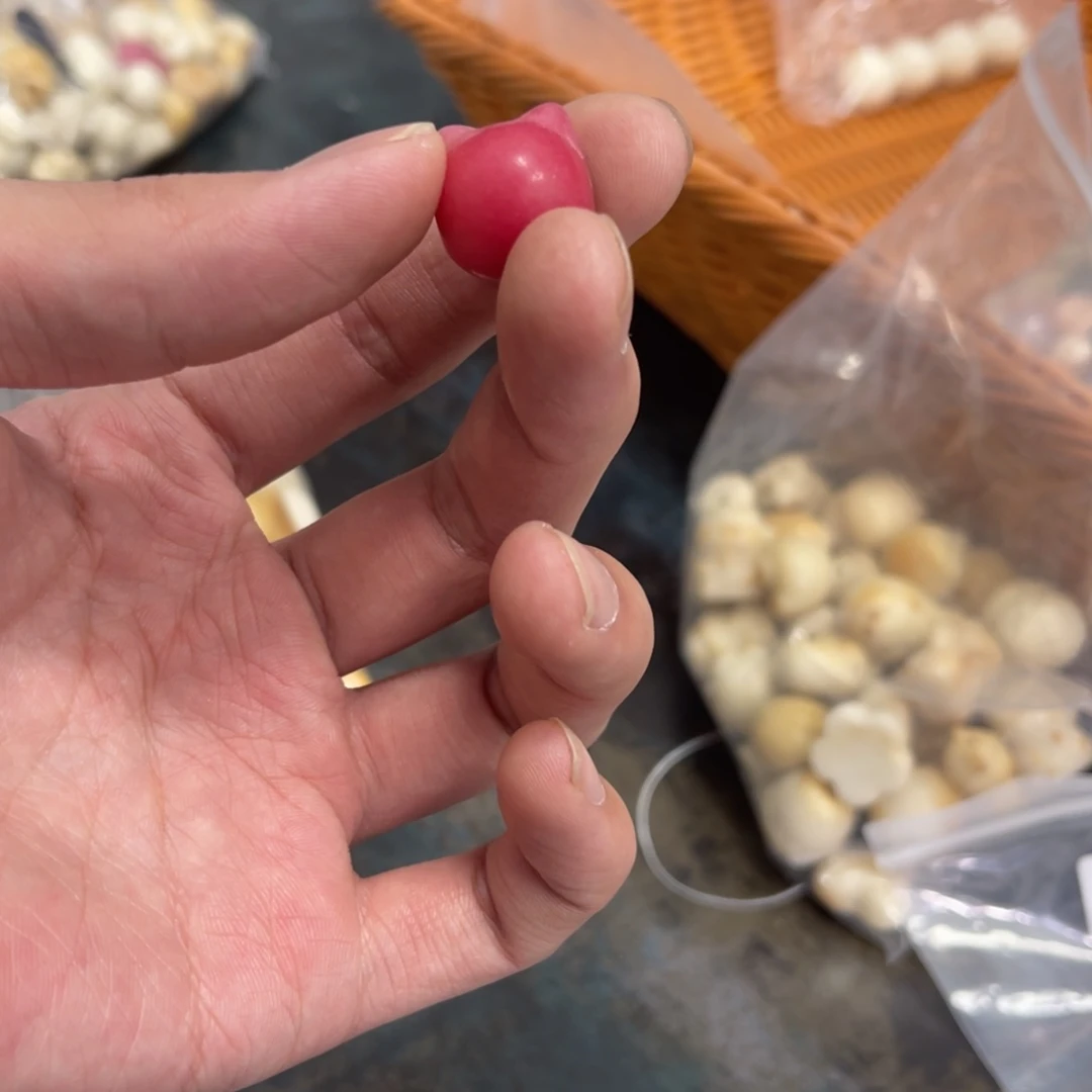 吊坠白玉菩提z17/10+5颗微瑕猫头