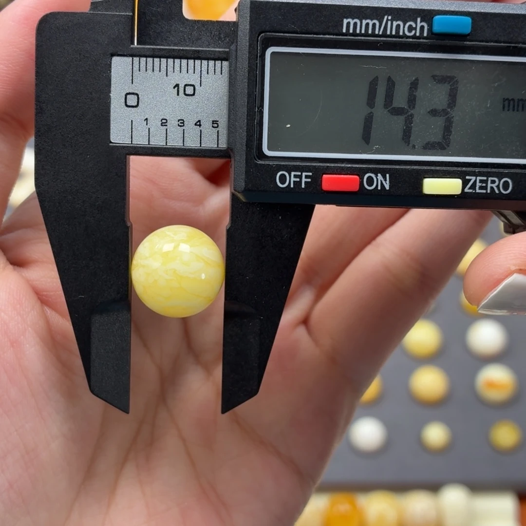 琥珀未镶嵌裸石焦皮14.3mm