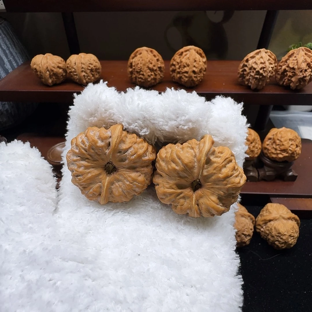 核桃手串/手链奶油蜡皮蛤蟆头40
