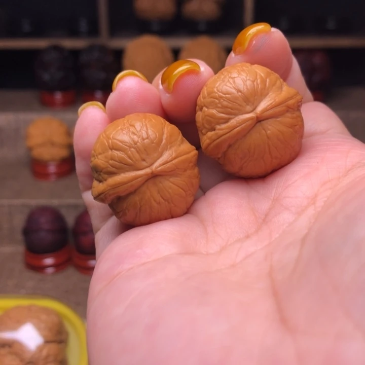 橄榄核把件29蛇皮球25尺