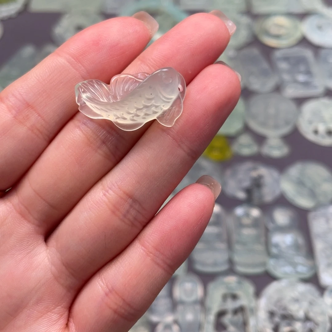 未镶嵌蛇纹石玉吊坠(赠链)